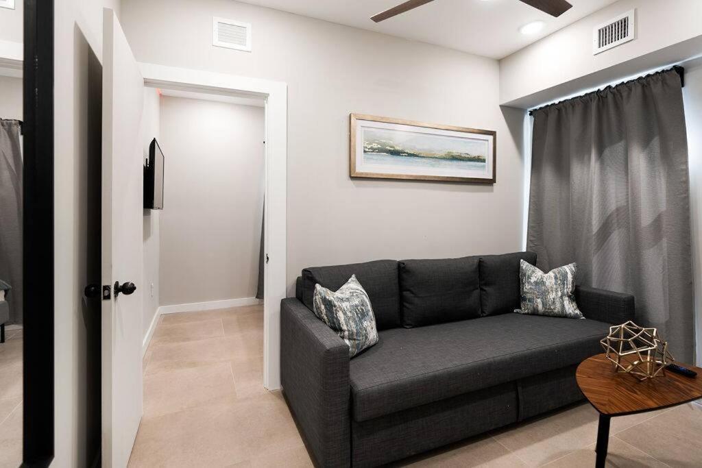 Elegant Miami Apartment East Little Havana / Free Parking Buitenkant foto
